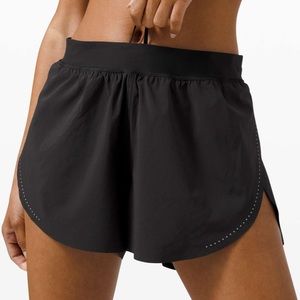 Lululemon Find Your Pace Short